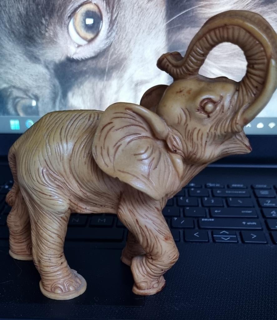 IVOOR LOOK OLIFANT (Speksteen)., Verzamelen, Beelden en Beeldjes, Ophalen of Verzenden, Dier