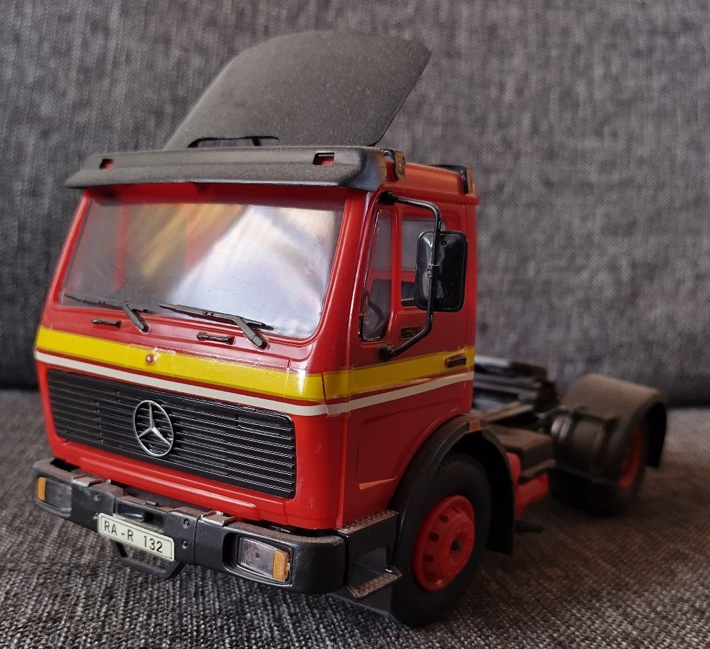 Mercedes-Benz 1628s - Revell 1:25, Ophalen, Revell, Groter dan 1:32, Zo goed als nieuw
