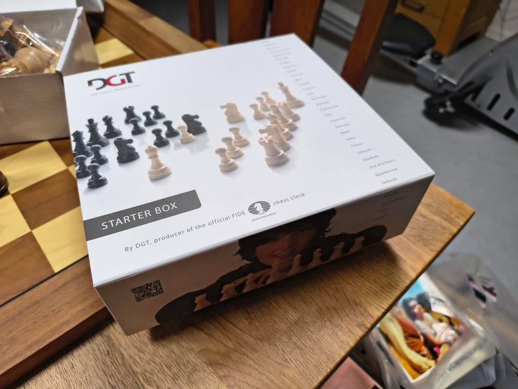 DGT starterbox, Hobby en Vrije tijd, Denksport en Puzzels, Nieuw, Schaken, Minder dan 500 stukjes, Ophalen