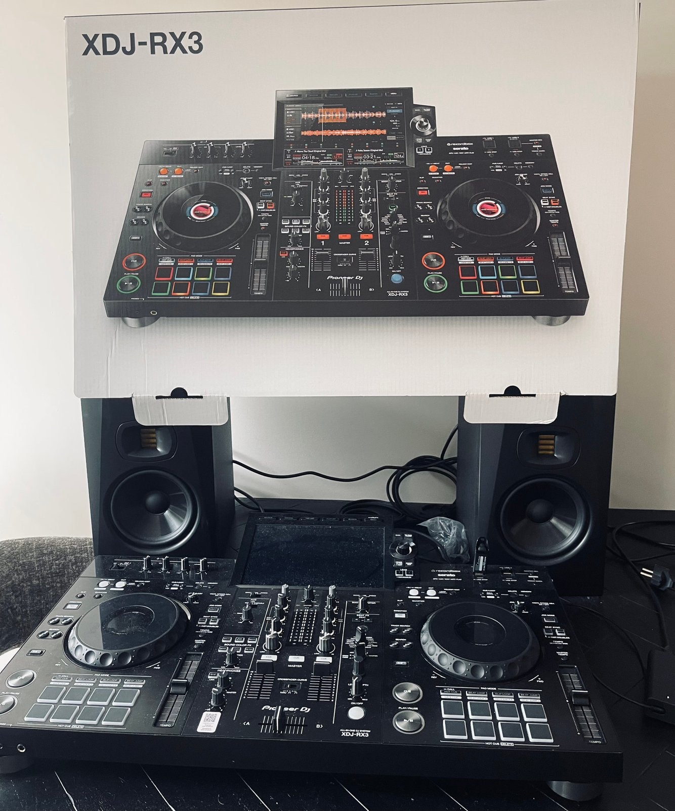 Mei ‘2026 - Boxen & Pioneer DJ XDJ-RX3, factuur en garantie, Muziek en Instrumenten, Dj-sets en Draaitafels, Ophalen, Zo goed als nieuw
