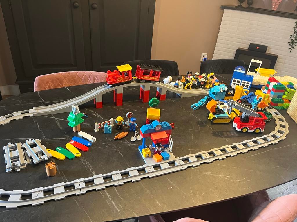 LEGO DUPLO Treinbaan 10874 + extra blokken, figuren, voertui, Ophalen, Lego, Zo goed als nieuw, Complete set