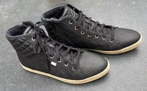 Esprit hoge sneakers maat 42[vj], Kleding | Dames, Schoenen, Ophalen of Verzenden, Zo goed als nieuw, Sneakers of Gympen