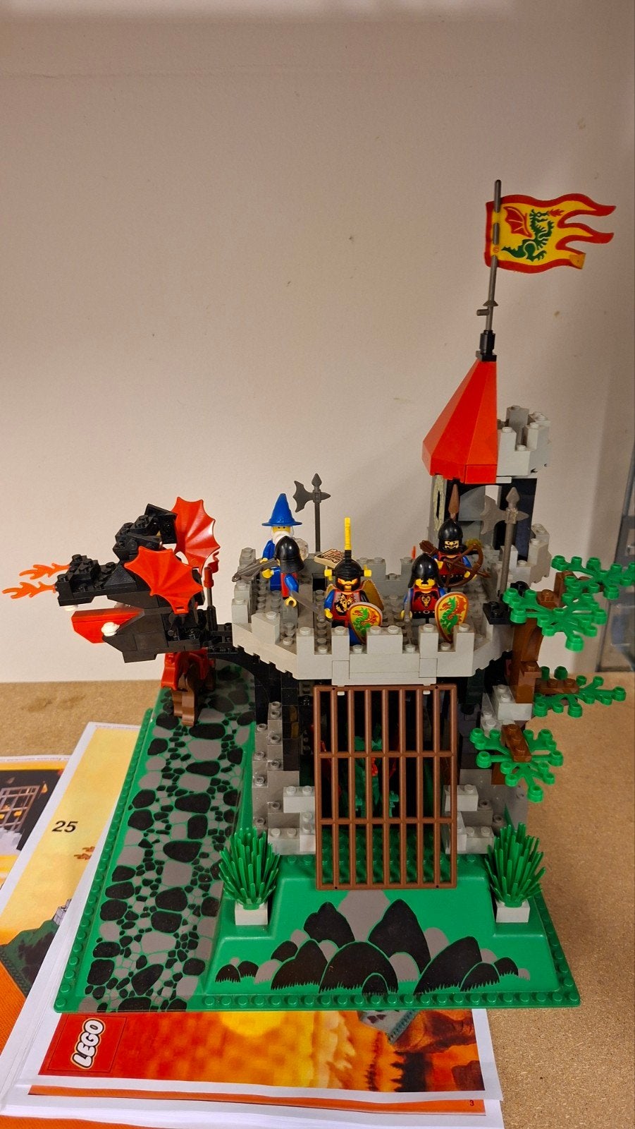 LEGO Castle Fire Breathing Fortress (6082), Inclusief minifiguren, Gebruikt, Lego, Ophalen of Verzenden