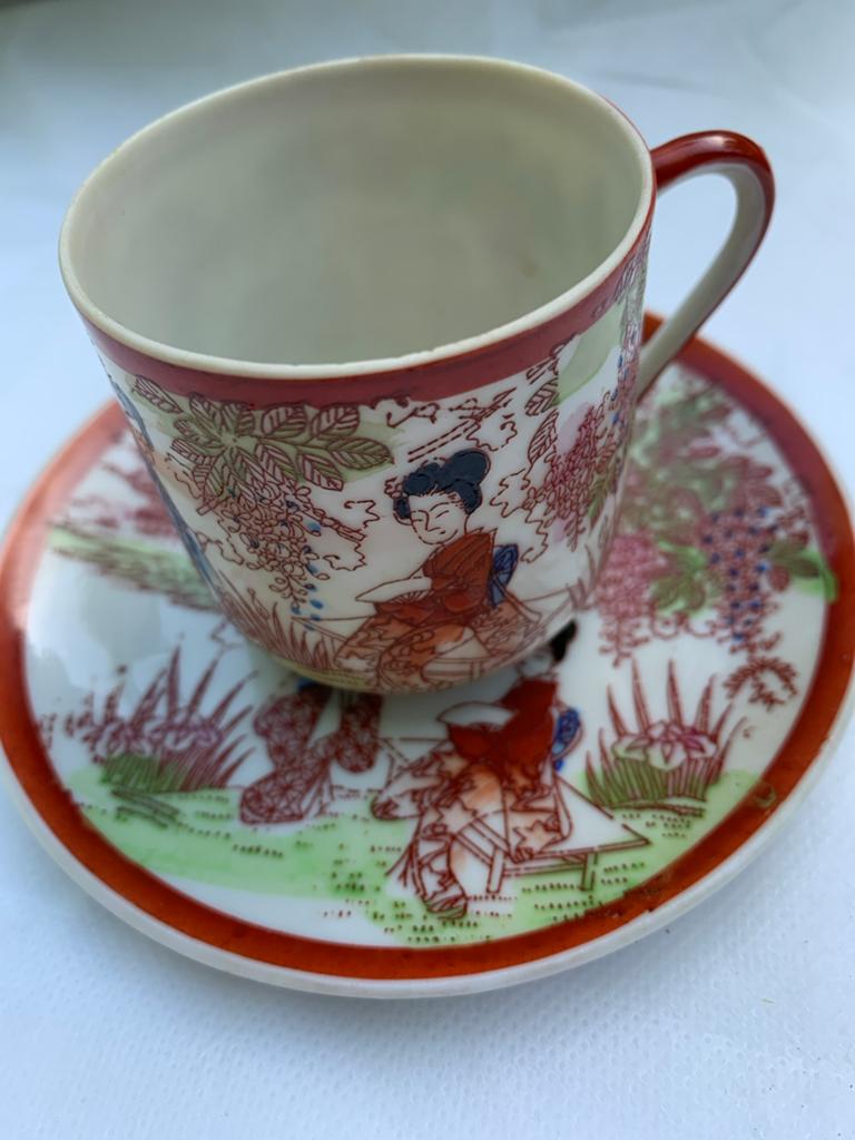 Antiek Japans kopje en schotel met Geisha decoratie, Ophalen of Verzenden