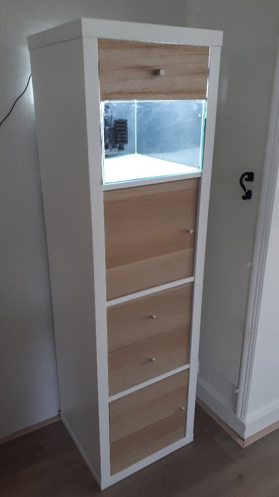 Hele nette Kallax kast met compleet Kallax aquarium, Dieren en Toebehoren, Ophalen, Overige merken, Zo goed als nieuw, Leeg aquarium