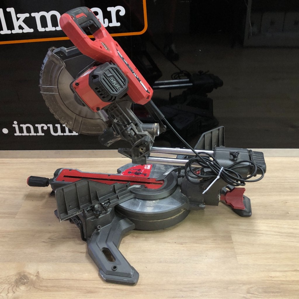 Skill 1320 Afkortzaag machine + trekfunctie, Einhell, Zo goed als nieuw, Support@einhell.com, Einhell Germany AG, Wiesenweg 22, 
94405 Landau an der Isar
Germany
