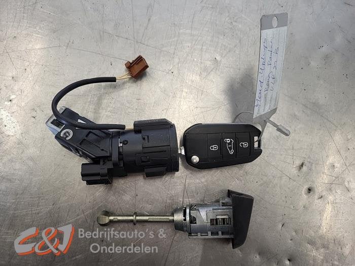 Slotenset van een Peugeot Partner, Auto-onderdelen, Gebruikt, -, -, Ophalen of Verzenden