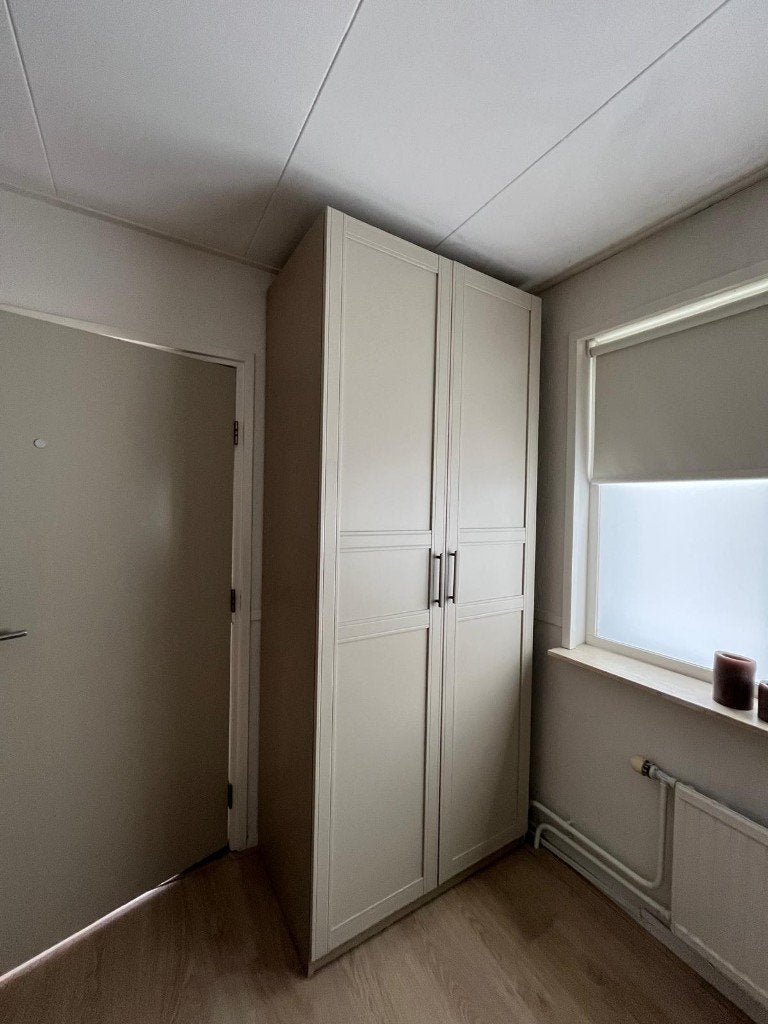 Kledingkast met hangruimte en lades - Zo goed als nieuw, Overige materialen, 200 cm of meer, 50 tot 100 cm, Zo goed als nieuw