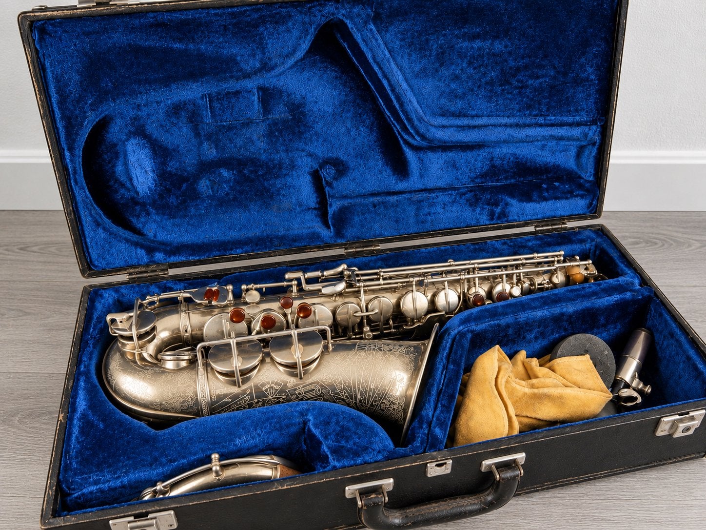 Vintage altsax (+zue foto’s) Gereviseerd gaat……, Muziek en Instrumenten, Ophalen of Verzenden, Gebruikt, Alt, Met koffer
