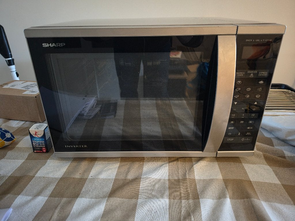 Sharp R971INW combimagnetron — Inverter, hetelucht + grill, Witgoed en Apparatuur, Ophalen, Combimagnetron, Gebruikt, Draaiplateau