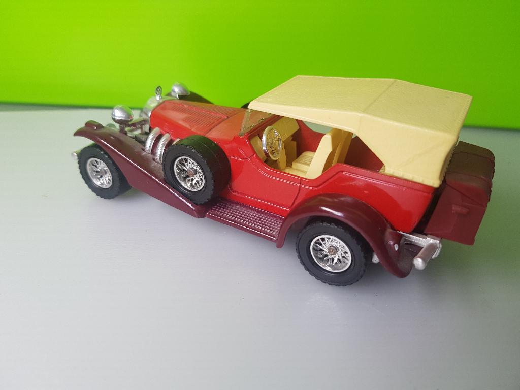 Majorette - Excalibur [rood] 1/32, Ophalen of Verzenden, Gebruikt, Auto