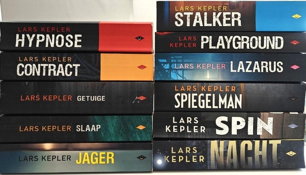 11 boeken van Lars Kepler, oa Spiegelman, Spin en Nacht., Ophalen of Verzenden, Zo goed als nieuw