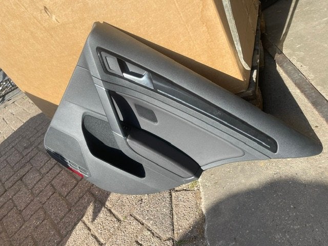 Portierbekleding Rechts Achter leder Golf VII (AUA) 2016, Auto-onderdelen, Interieur en Bekleding, Volkswagen, Gebruikt