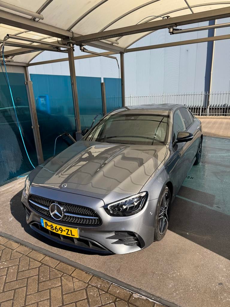Mercedes E-klasse Sedan 200 AMG Line, Auto's, Automaat, Achterwielaandrijving, Zwart, 4 cilinders