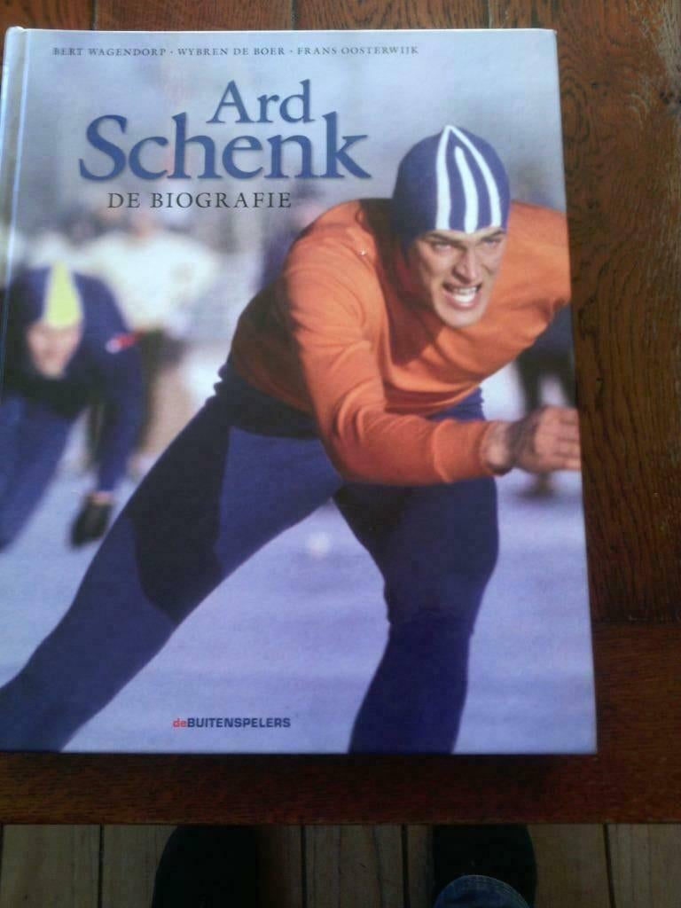 boek-Schaatsen- Biografie Ard Schenk ( de Buitenspelers ), Boeken, Ophalen of Verzenden, Zo goed als nieuw, Wintersport