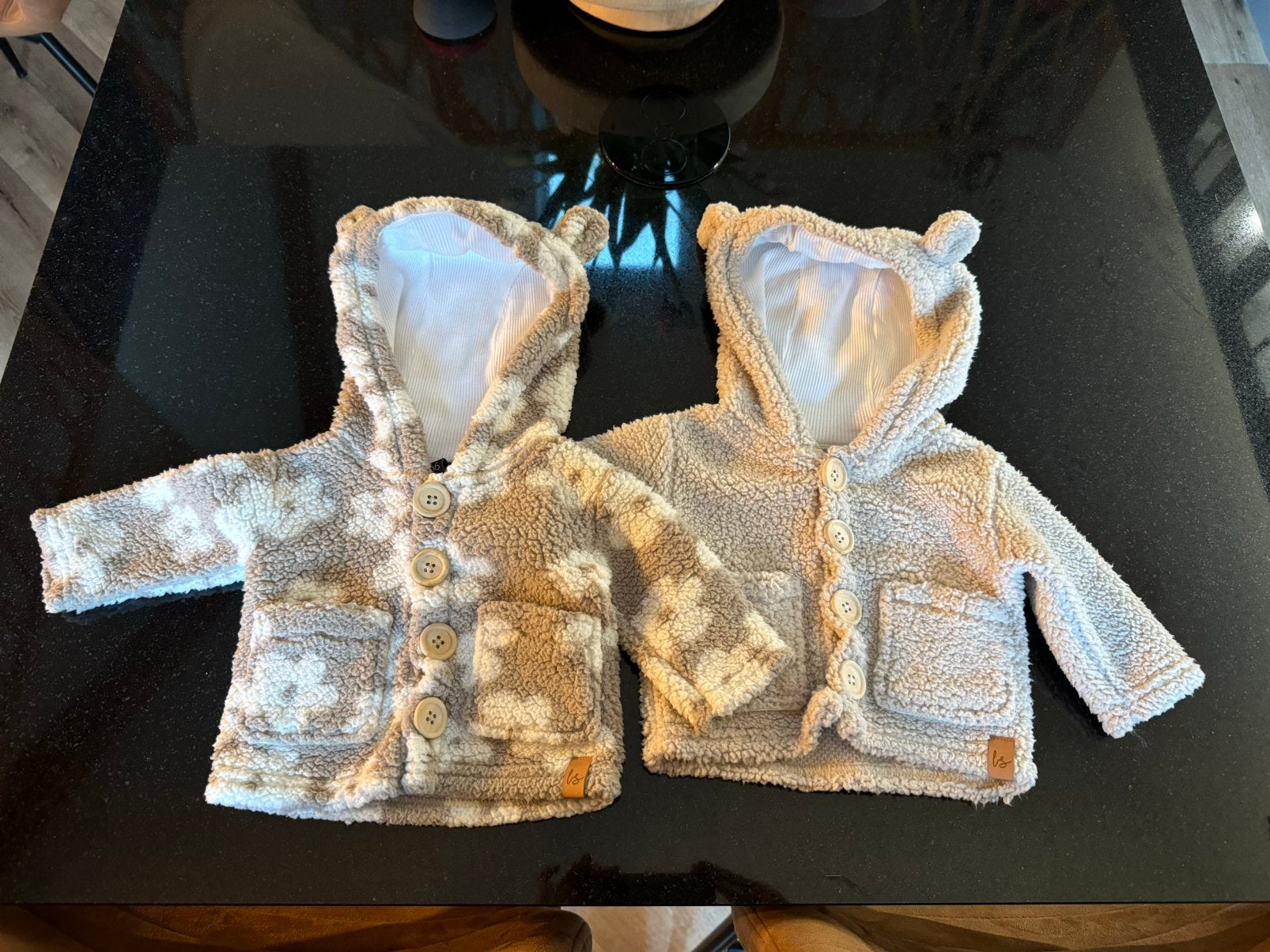 Babystyling Teddyjasje bloemen 50/56 - tweeling, Ophalen of Verzenden, Zo goed als nieuw, Meisje, Jasje