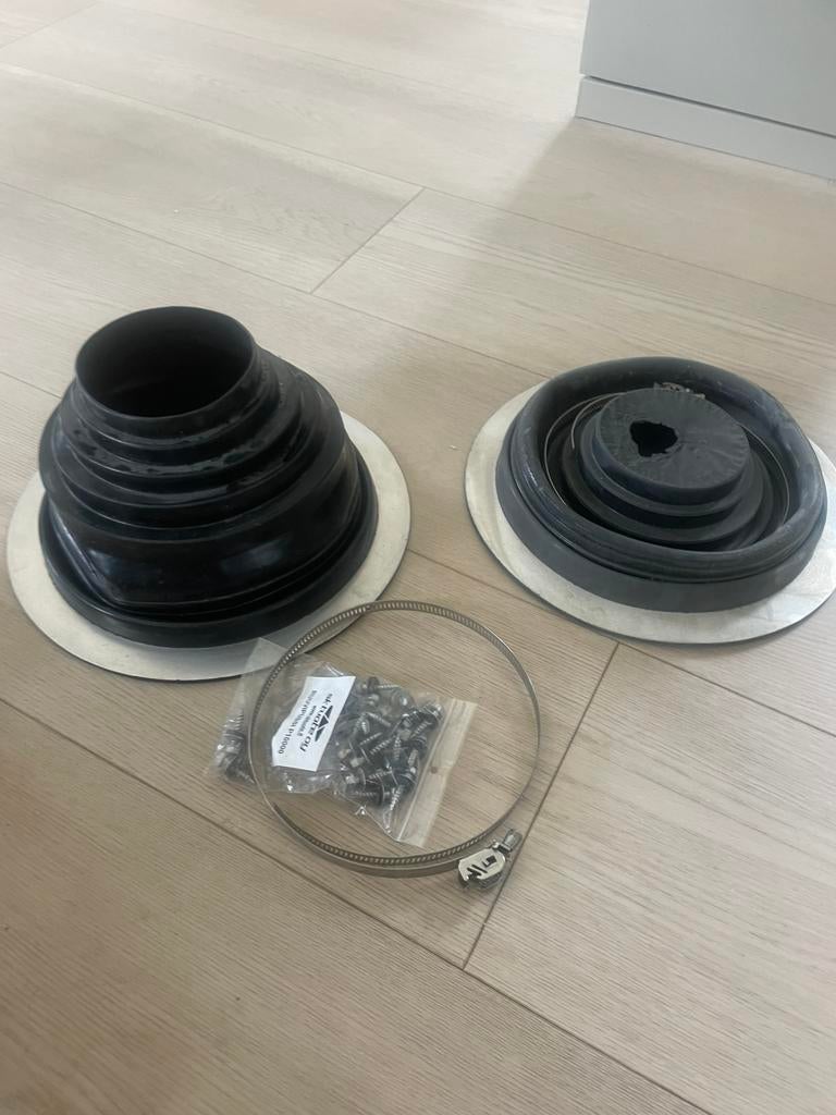 Flexibele dakdoorvoermanchet, ubbink, Kunststof, Zwart, Overige typen, Nieuw