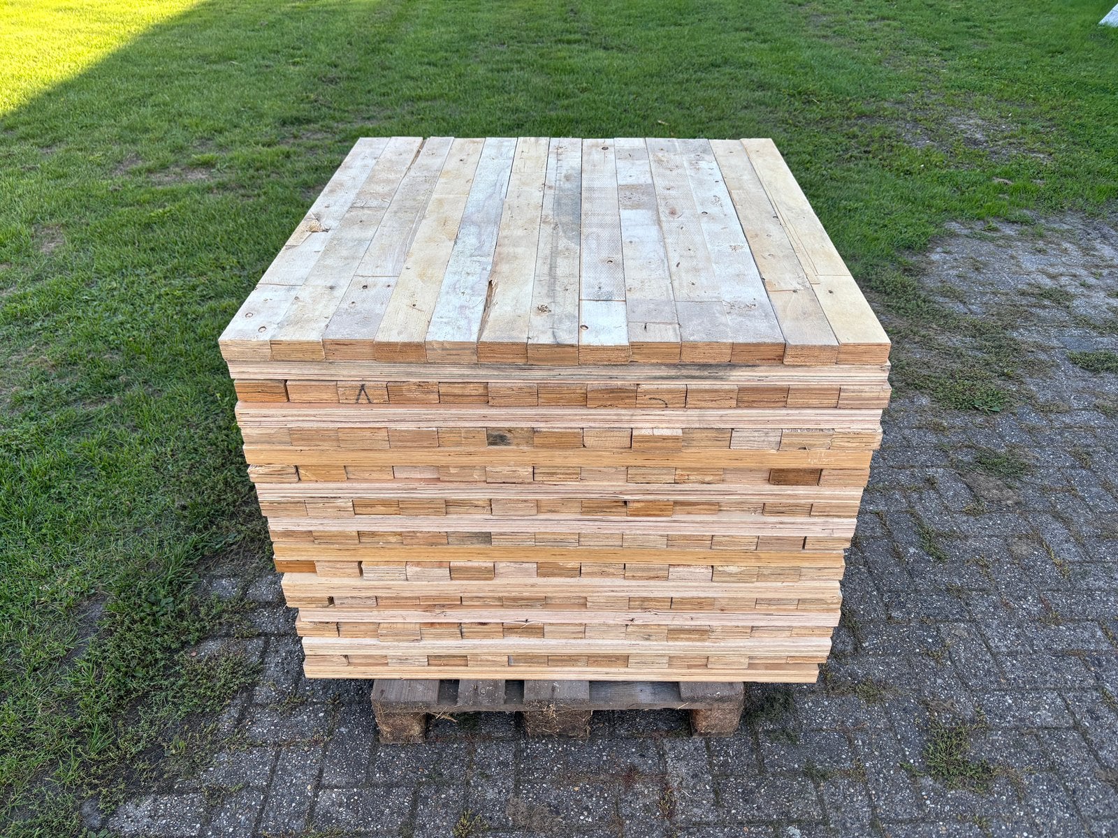 Mooie partij haardhout op pallet (1 m3)., Minder dan 3 m³, Ophalen