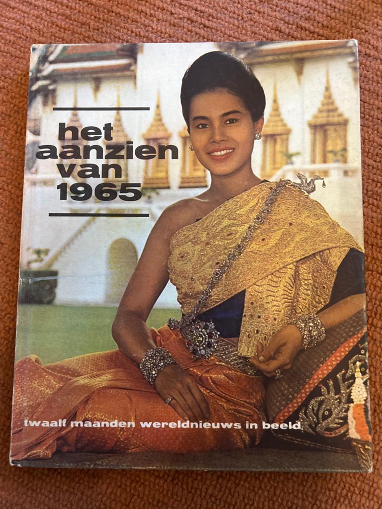 Het Aanzien van 1965 - Twaalf maanden wereldnieuws, Boeken, Geschiedenis | Wereld, Ophalen of Verzenden, Gelezen