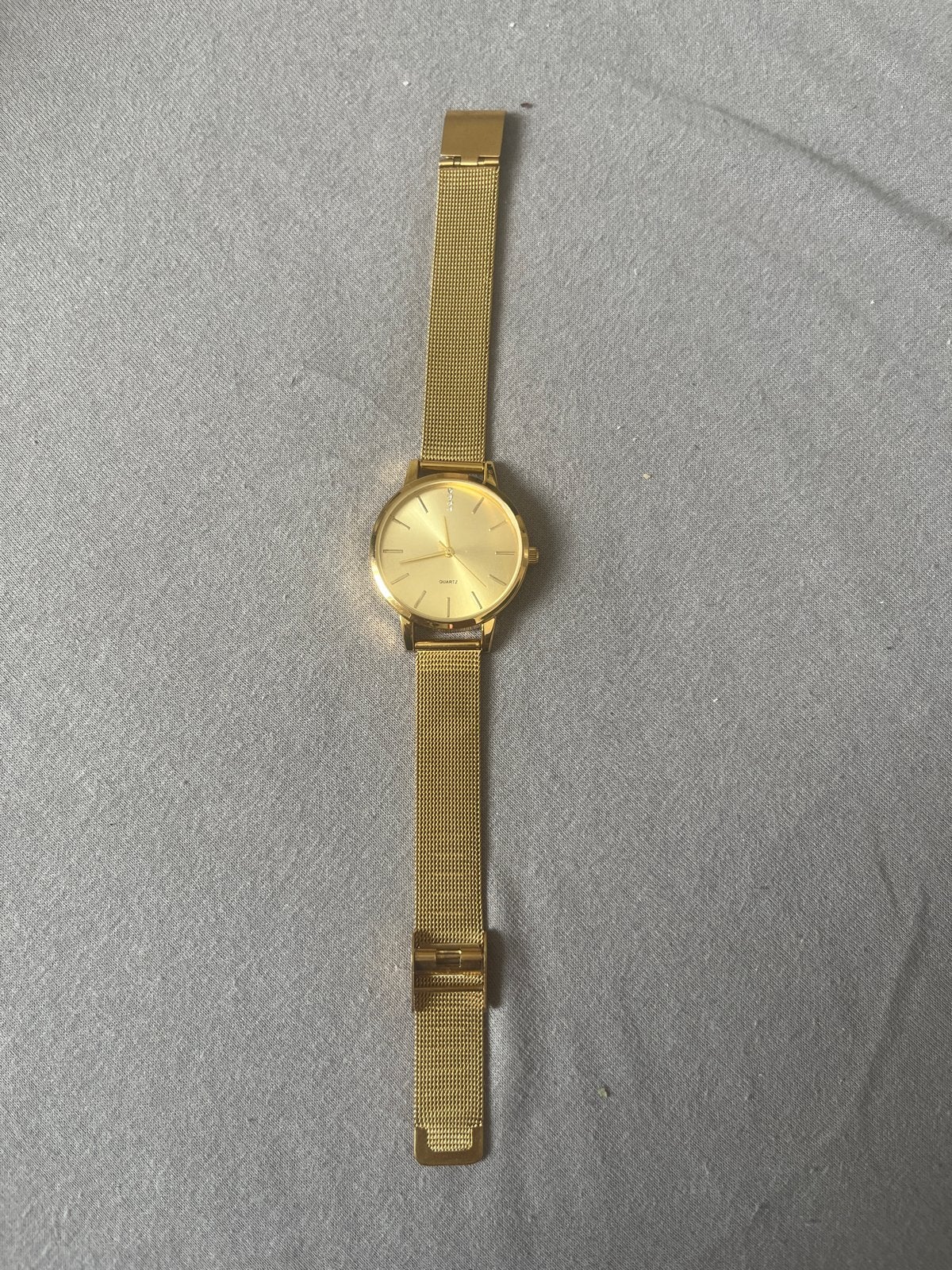 Gouden Quartz Dameshorloge met Milanese Band, Overige merken, Polshorloge, Ophalen of Verzenden, Zo goed als nieuw