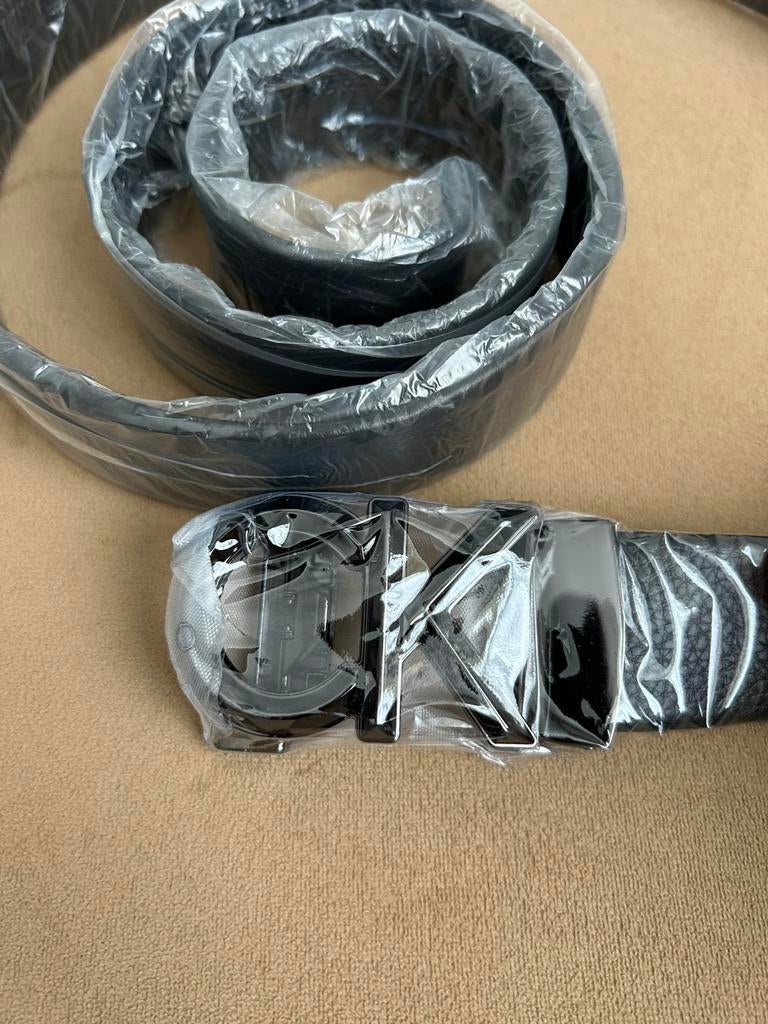 Nieuw heren riem van ck, Zwart, Nieuw, Ophalen of Verzenden, 115 cm of meer