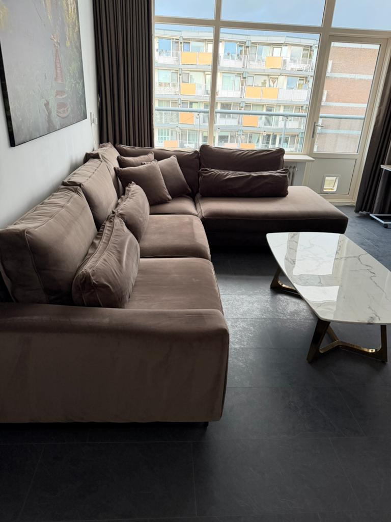 Large Brown Velvet Corner Sectional Sofa with Chaise Lounge, Ophalen, Gebruikt, Vierpersoons of meer, Hoekbank