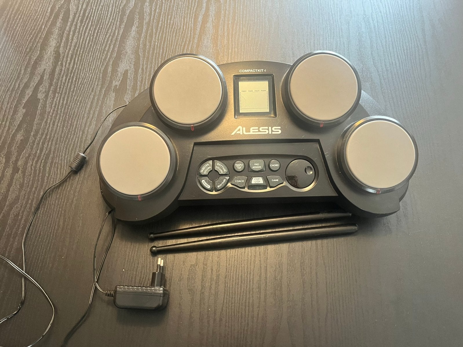 Drumset Alesis Compactkit4, Muziek en Instrumenten, Ophalen of Verzenden, Zo goed als nieuw, Overige merken