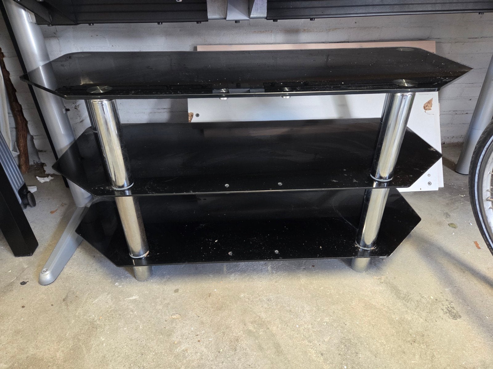 Zwart glazen tv-meubel, Ophalen, Gebruikt, 100 tot 150 cm, Glas