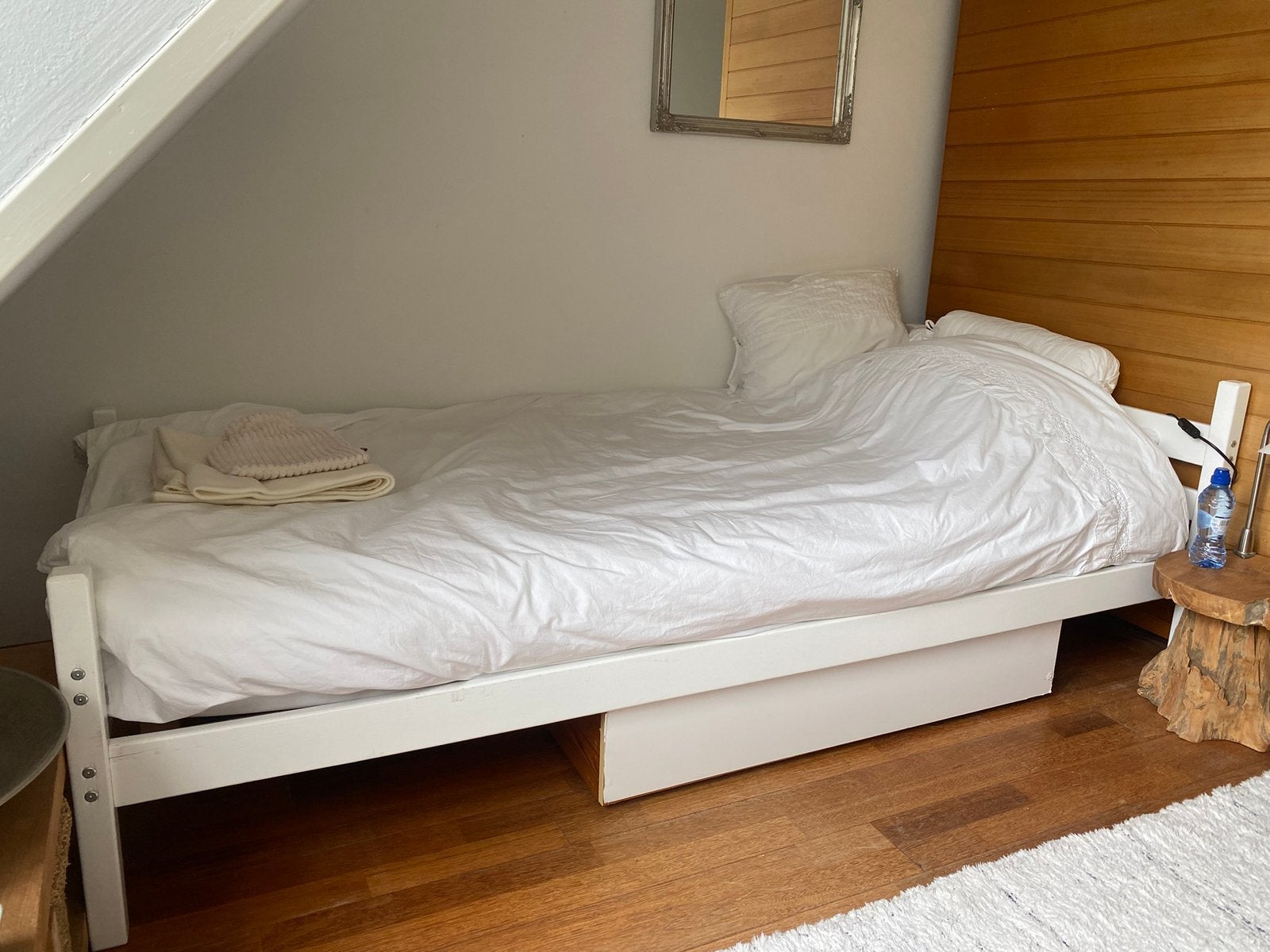 Wit eenpersoons bed met een heel goed matras., Gebruikt, 90 cm, Eenpersoons, Wit