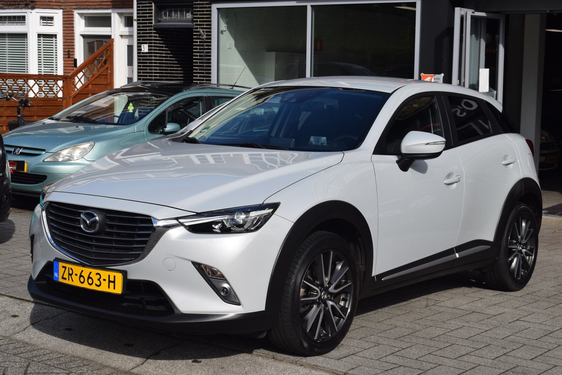 Mazda CX-3 2.0 SkyActiv-G 150 GT-M 4WD Automaat Dealer Onder, Auto's, Automaat, Gebruikt, Euro 6, 4 cilinders