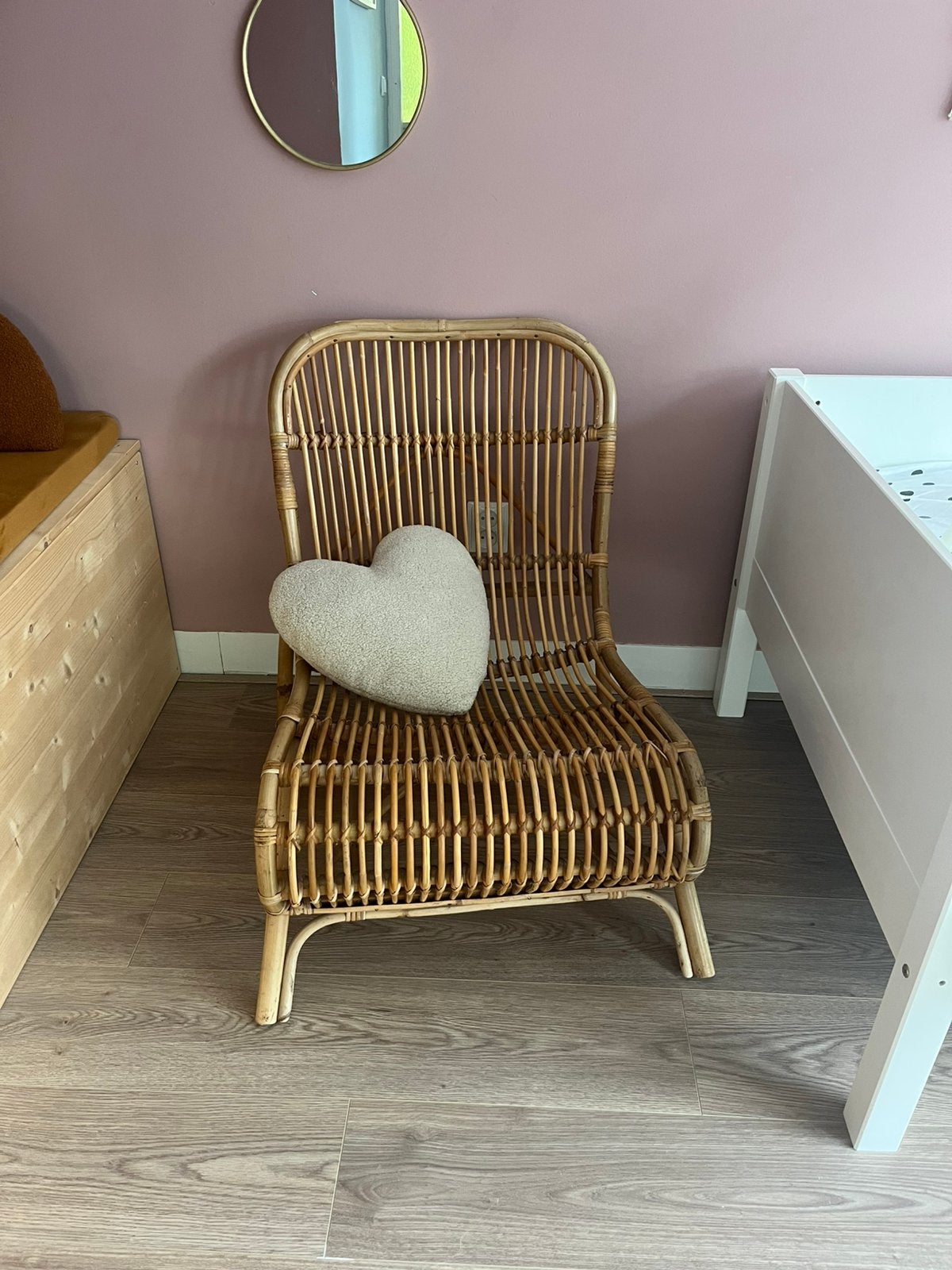 Rotan fauteuil, Ophalen