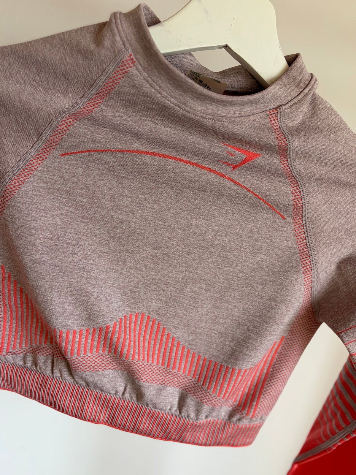 Gymshark Amplify Seamless Crop Top S - Nieuw, Meerkleurig, Nieuw, Ophalen of Verzenden, Fitness of Aerobics