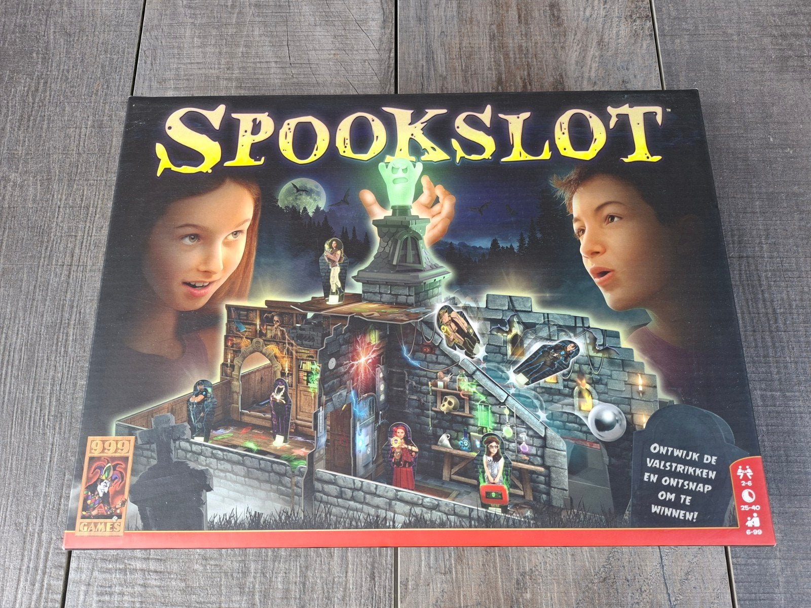 Spookslot Bordspel - 999 Games, Drie of vier spelers, Ophalen of Verzenden, Zo goed als nieuw, 999 Games