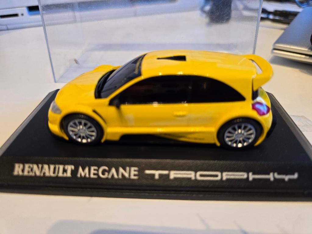 Renault Megane trophy 1/43, Ophalen of Verzenden, Gebruikt, Auto, Overige merken