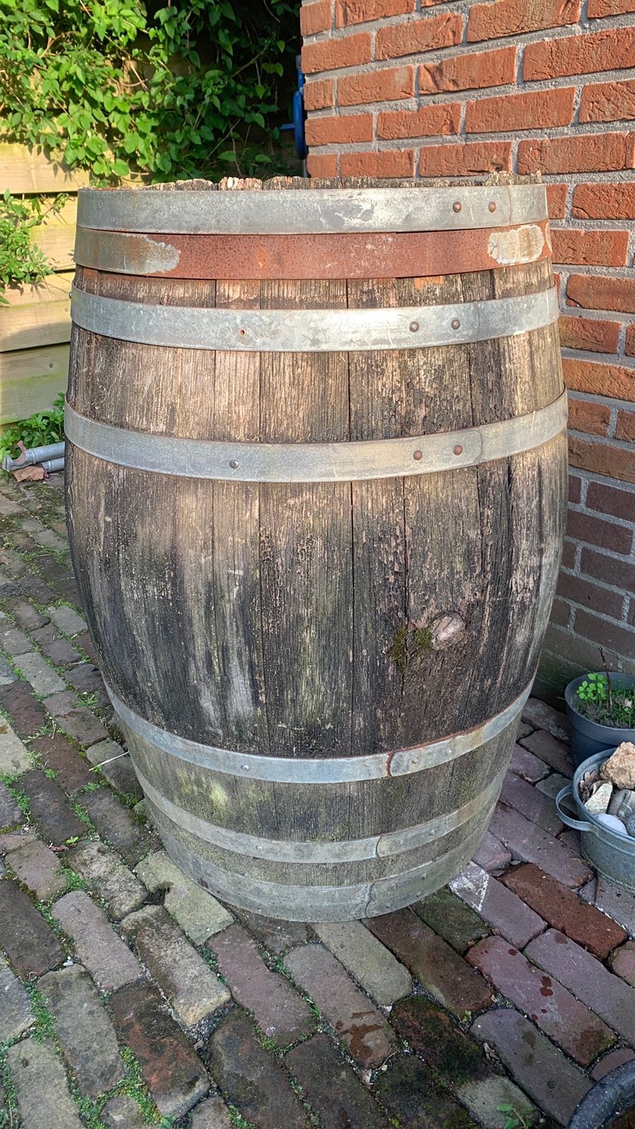 Twee regentonnen van hout, beetje lek, Tuin en Terras, 150 liter of meer, Ophalen, Gebruikt, Hout