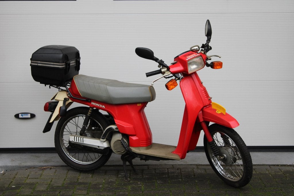 Schuurvondst Honda Scoopy (liefhebber) incl kenteken, Ophalen, Gebruikt, Overige merken
