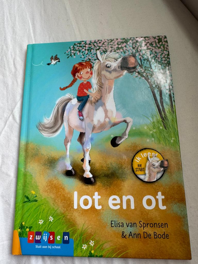 Lot en Ot – Elisa van Spronsen & Ann De Bode (AVI start), Verzenden, Zo goed als nieuw, Fictie algemeen