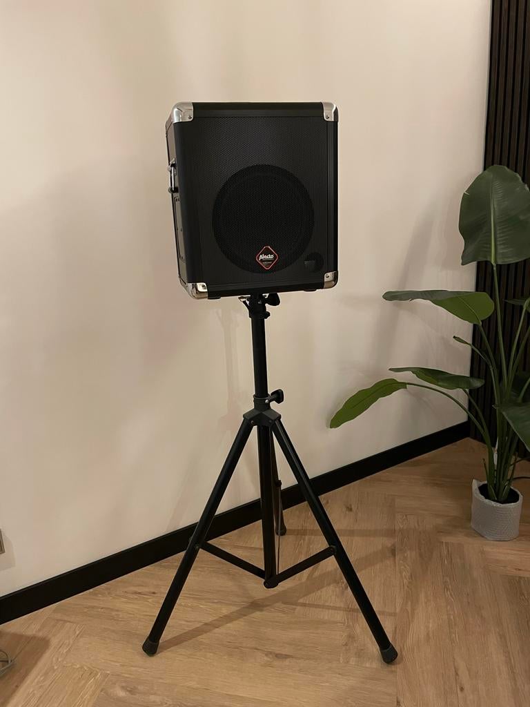 Alecto MPA 95 Mobiele Versterker Plug 'n Play Partybox, Overige typen, Zo goed als nieuw, Minder dan 60 watt, Ophalen