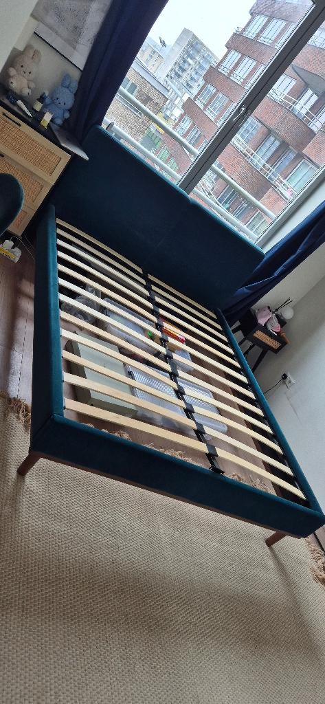 Bed frame (broken support rail), Ophalen, Overige materialen, Gebruikt, Velvet