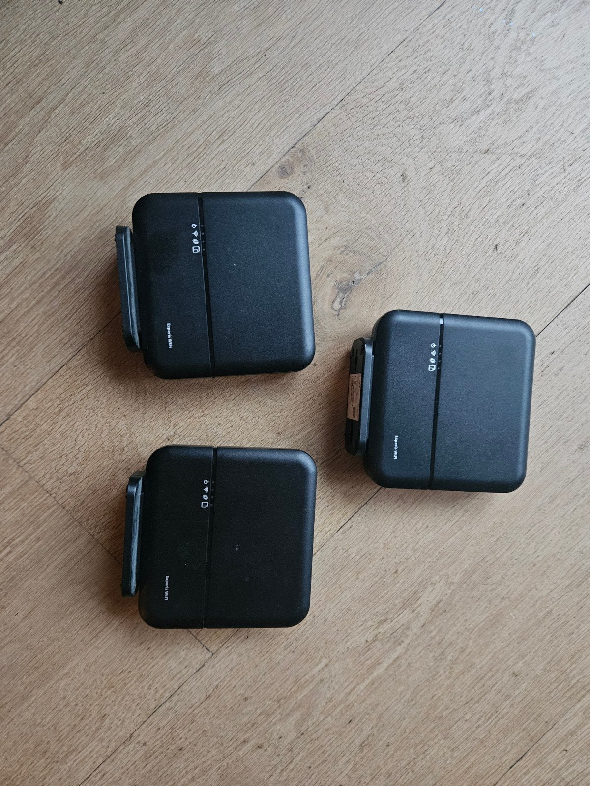 Arcadyan Experia WiFi BWA-581E83 Routers (3 stuks), Computers en Software, Ophalen of Verzenden, Gebruikt, Router, Arcadyan
