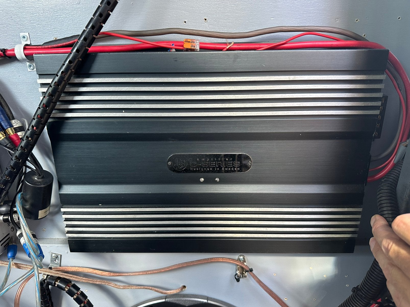 DLS 5 kanaals versterker CA50 4x50w en 1x150w voor subwoofer, Auto diversen, Ophalen of Verzenden, Gebruikt