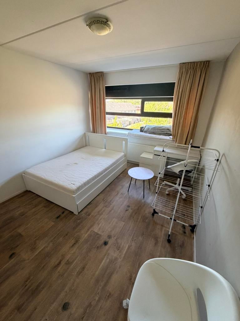 Room for rent | Kamer te huur Rotterdam, Huizen en Kamers, Rotterdam