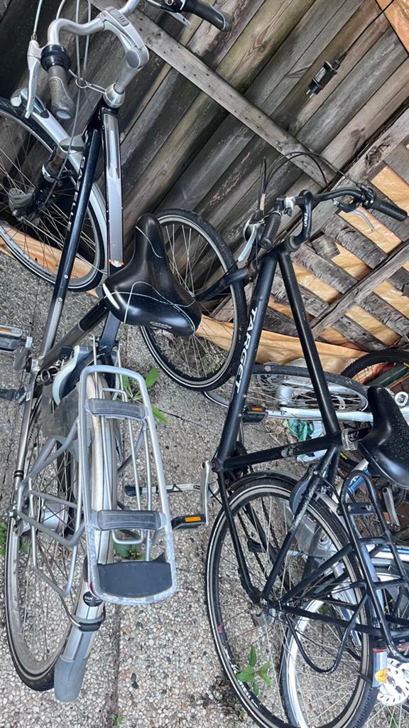 Twee gebruikte fietsen: Gazelle en Target, Fietsen en Brommers, Fietsen | Dames | Damesfietsen, Velgrem, Ophalen of Verzenden