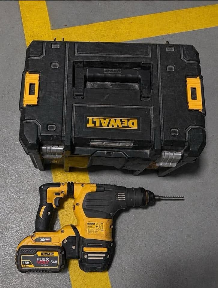 Dewalt DCH333 body met 54v/18 9AH Flexvolt  combihamer, Ophalen, Gebruikt