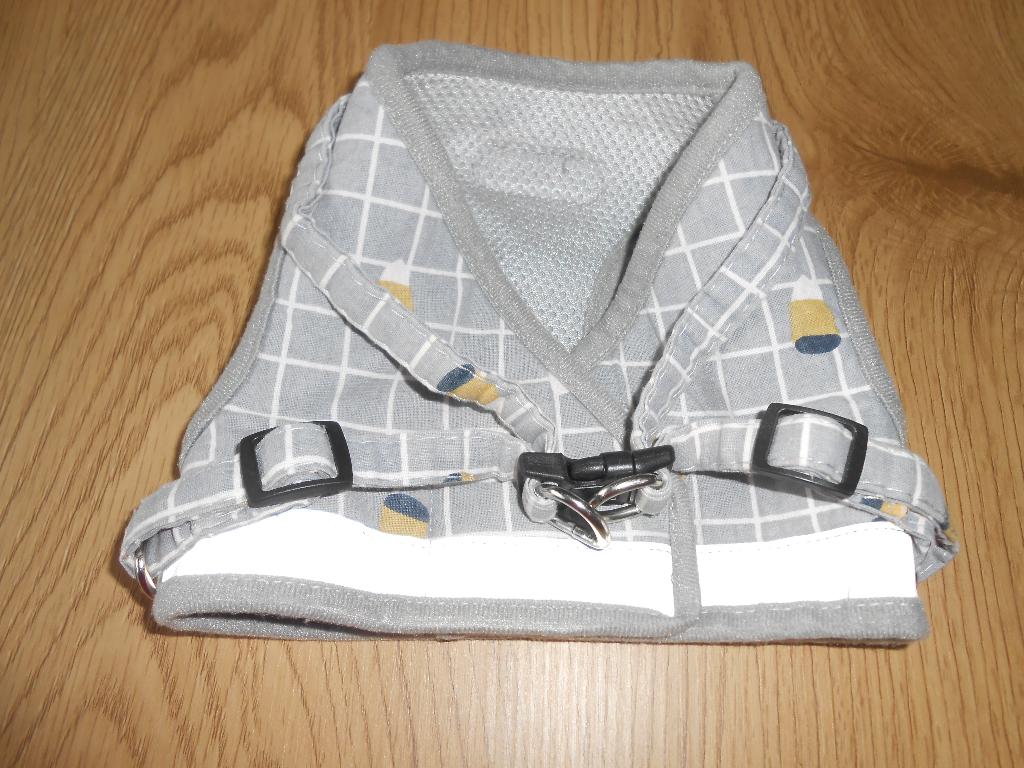 honden tuigje grijs maat L met reflector strip, Dieren en Toebehoren, Hondenriemen, Zo goed als nieuw, Hondenriem-accessoire, Ophalen of Verzenden