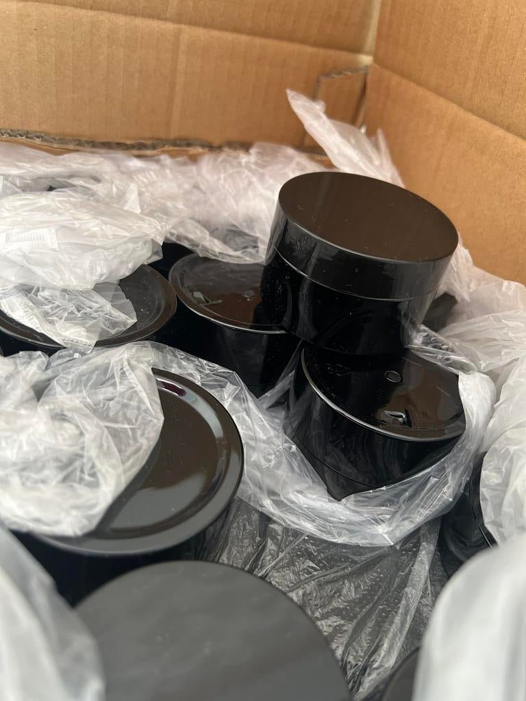 100 mL zwarte potjes/bakjes, Gehele gezicht, Zwart, Nieuw, Ophalen of Verzenden