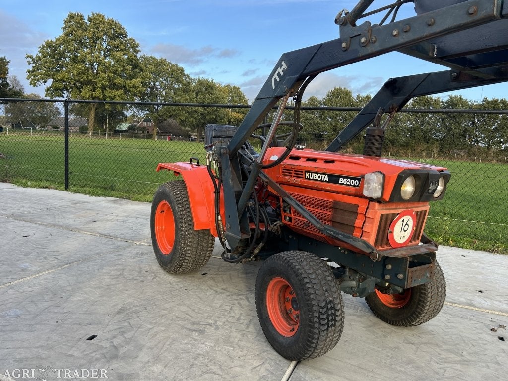 Nette Kubota B6200 met voorlader ( MARGE ), Kubota, Kubota, Kubota