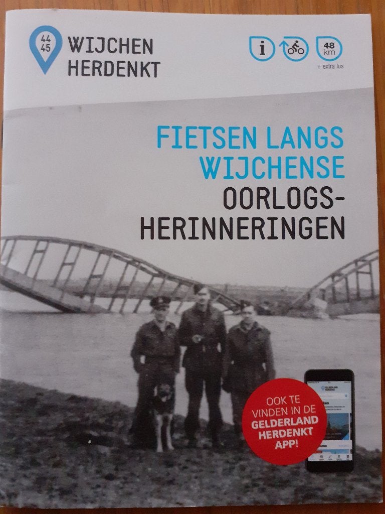Wijchen Herdenkt ,fietsroute, Ophalen of Verzenden, Reisgids of -boek, Benelux, Gelezen