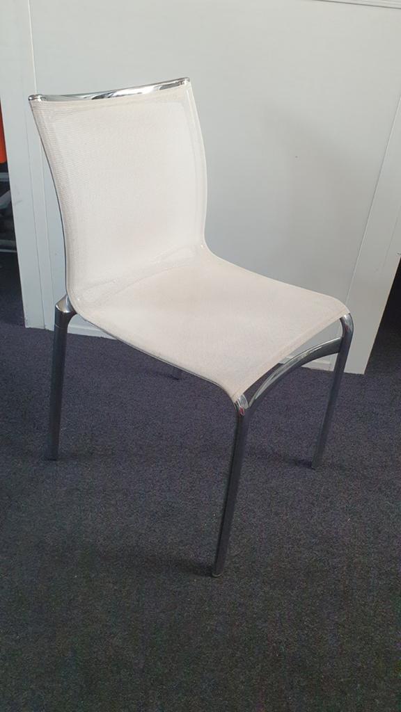 ALIAS BIGFRAME 44, Huis en Inrichting, Stoelen, Ophalen, Gebruikt, Wit, Design