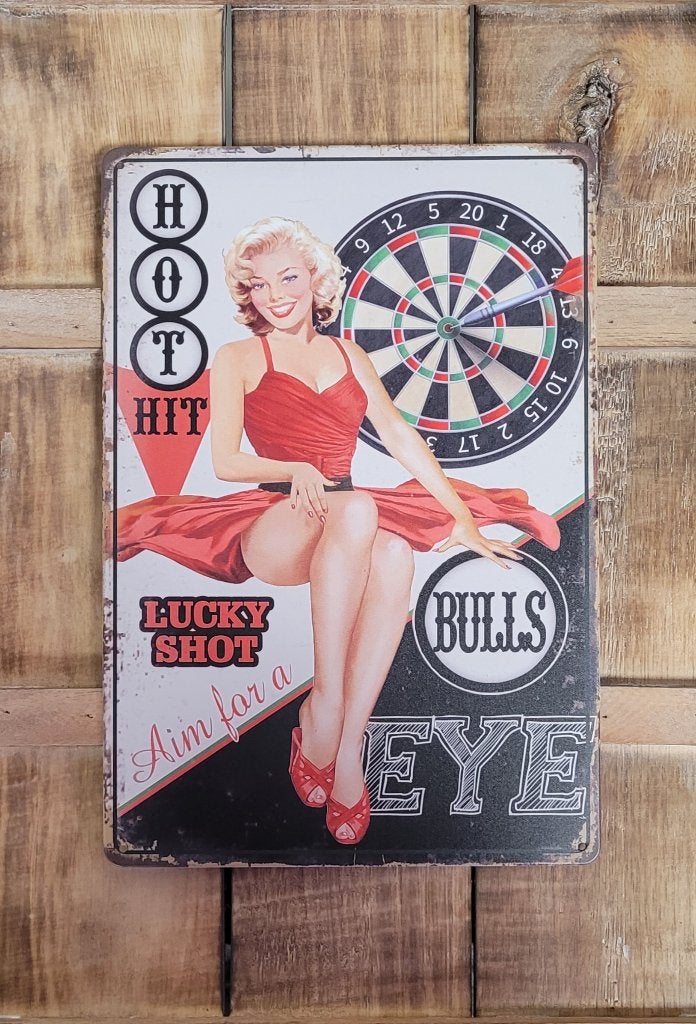 Darts pinup bullseye lucky shot reclamebord van metaal deco, Info@deconoord.nl, Deco Noord, Nieuw, Ophalen of Verzenden